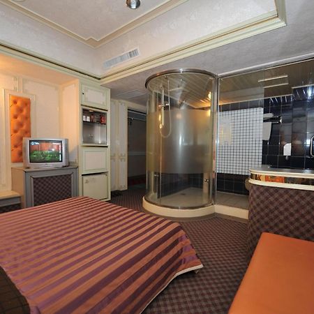 Cyue Chao Hotel Taoyuan Exterior photo